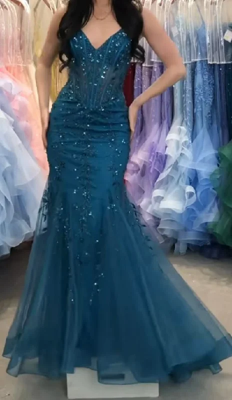 Elegant Spaghetti Straps Appliques Mermaid Long Party Dress, DP3602